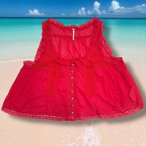 SOLD Free People Forevermore Relaxed Tank Blouse Top S Floral Lace Trim Feminine